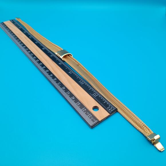 Vintage Small Mesh Collar Necklace, Mid Century, Gold Tone, 14 Inches - Picture 10 of 10